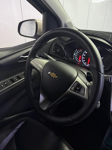 Chevrolet: Chevrolet Spark: 2017 г., 1 л, Автомат, Бензин, Хэтчбэк — 9