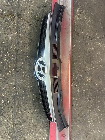 elantra 2012 android: Hyundai İ30 2008 ön radiator barmaqlığı (emblemli) — 1