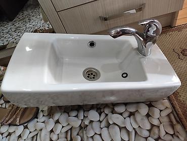 Santexnika: Yenidir İstifadə olunmayıb. Yeni Bakı Masazır. Divar tipli kompakt — 2
