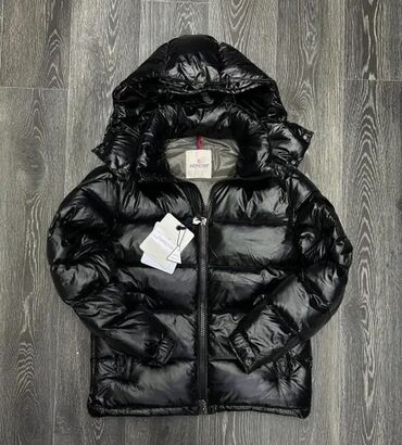 Куртки: Мужская куртка, M (EU 38), Moncler, Б/у, цвет - Черный, Самовывоз