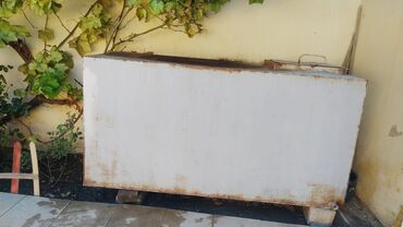 Baklar və çənlər: Bak, Metal, 3000 l l, İşlənmiş, Ünvandan götürmə