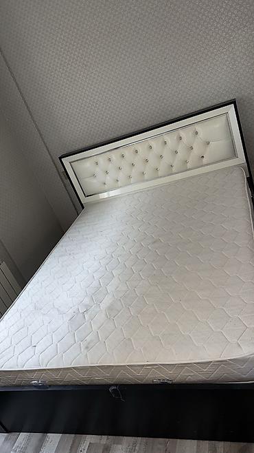 plastik mebel: Taxt üçün matras satılır. Ölçüsü 1.63m en 2m uzun. cehiz gələcək deyə — 2