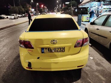 Toyota: Toyota Avensis: 2 l. | 2011 έ. Λιμουζίνα
