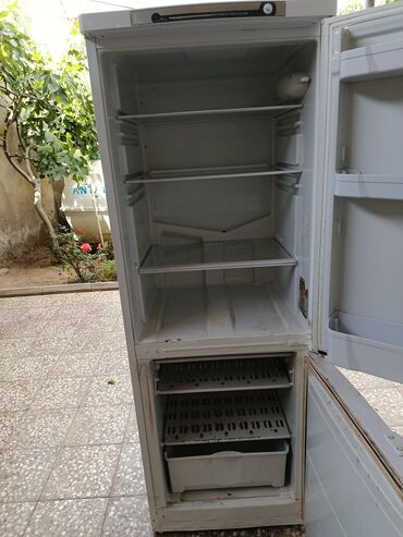 iş elanları gence 2021: İşlənmiş 2 qapılı Indesit Soyuducu Satılır, rəng - Ağ