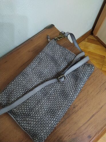 токарный станок ит 1м in Кыргызстан | ТОКАРНЫЕ СТАНКИ: Шикарная итальянская кожаная сумка,кожа супер мягкая, размер отличный