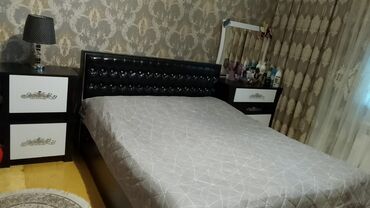 Pianolar: ((7453))* Asya*Taxt Iki tunba ve termo. Taxt bazasizdi ve matrasiyla