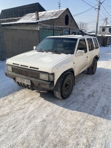 nisan altima: Nissan Terrano: 1990 г., 2.7 л, Механика, Дизель, Внедорожник