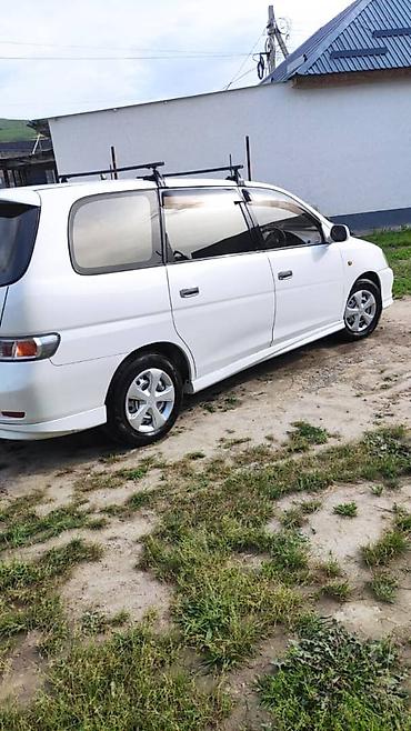 генератор домашний: Toyota Gaia: 2000 г., 2 л, Автомат, Бензин, Минивэн — 8