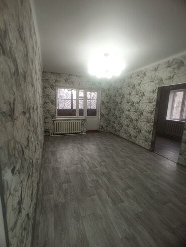 продаётся 2 ком кв город каракол: 2 комнаты, 54 м², Индивидуалка, 1 этаж, Евроремонт