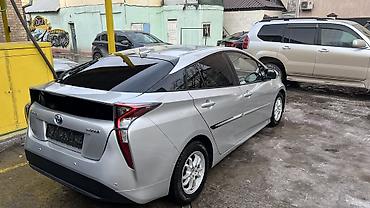 Toyota: Toyota Prius: 2018 г., 1.8 л, Вариатор, Гибрид, Седан at lalafo.kg — 4 Toyota: Toyota Prius: 2018 г., 1.8 л, Вариатор, Гибрид, Седан — 4