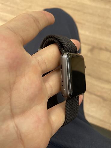 Smart saatlar: Apple Watch Series 3, 42 mm, GPS modeli Xüsusiyyətlər: - Korpus — 6