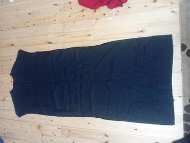 Ziyafət donları: Ziyafətlər və xüsusi tədbirlər üçün nəzərdə tutulmuş boz rəngli qadın — 9