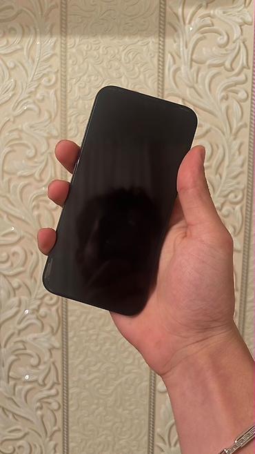 iphone 18 satis: IPhone 13, Qara, Face ID — 3