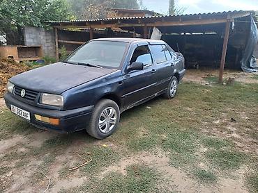 насос для авто: Volkswagen Vento: 1992 г., Механика, Седан — 1