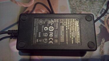 Punjači: PHILIPS 9V 2000ma Philips S020YM2400083 24V 0.83A Power Adapter ONLY — 2