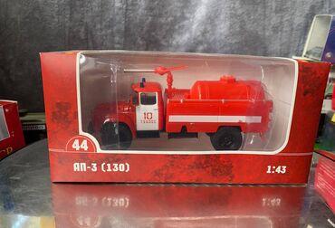 требуются модели для наращивания ресниц: ЗИЛ, 1980 год, 1:43, Железо, Платная доставка