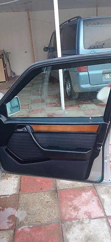 cls 63 amg: Mercedes-Benz sedan (W124 kuzov) - Korpus: sedan, gümüşü rəng - Kuzov — 3