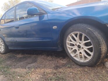 решетка на виндом: Mitsubishi Galant: 1999 г., 2.4 л, Механика, Бензин, Седан