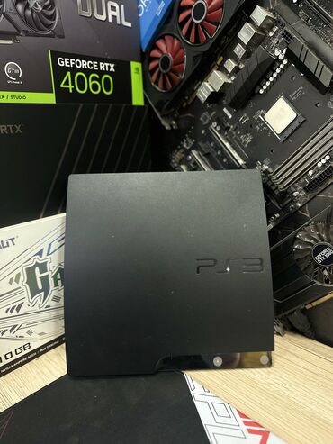 домашний бу компьютер: Игровая консоль от Sony По цене ниже рынка Sony PlayStation3 Два
