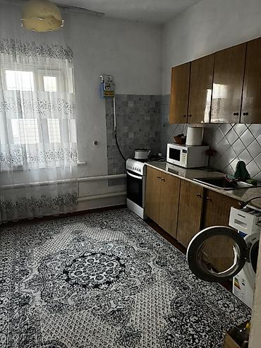фучика 18 а: Сдаётся жилой дом с простым аккуратным интерьером и базовой мебелью — 2