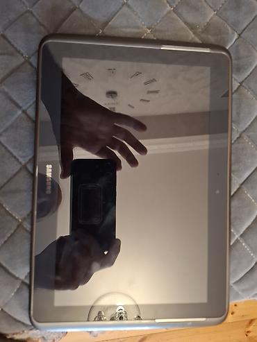 Samsung: Samsung Galaxy Tab (10.1 düym seriyası) Xüsusiyyətlər: - 10.1" geniş — 3
