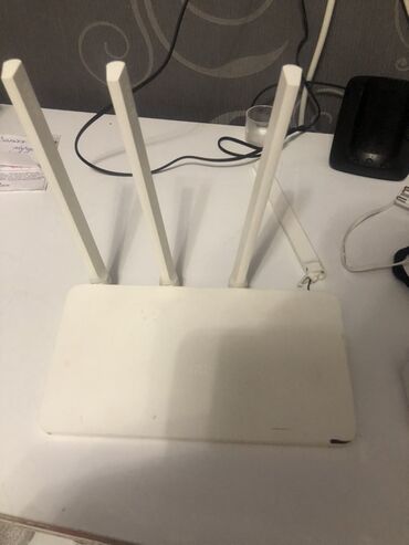 wifinin kodun deyismek: Xiaomi Mi Router 3C (Model: R3L) - Rəng: ağ - 4 ədəd xarici antena