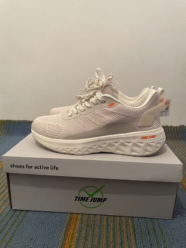 женские кроссовки reebok dmx: ЛЕТНИЕ КРОССОВКИ 👟 
УДОБНЫЕ 🥴
ЛЕГКИЕ 🕶️
НОВЫЕ 🆕