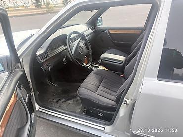 subaru legacy 3: Mercedes-Benz W124: 1988 г., 2.6 л, Автомат, Бензин, Седан — 6