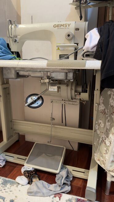 работа в бишкеке швейный цех упаковщик 2020: Продается швейная машинка новая,не пользовались все в комплекте