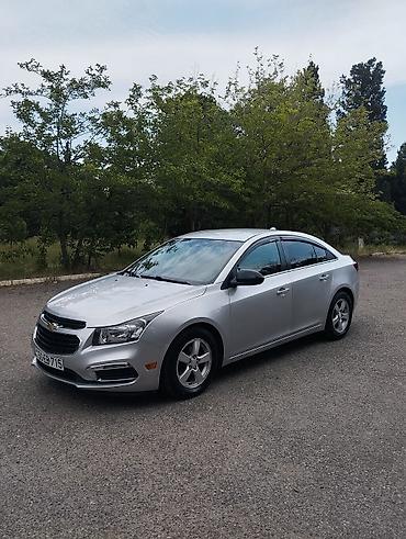 qalmaq şərti ilə byd: Chevrolet Cruze: 1.4 l | 2015 il 2500 km Sedan — 1