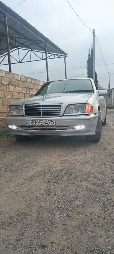 Mercedes-Benz: Mercedes-Benz 220: 2.2 l | 1995 il Sedan — 7