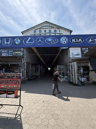 Продажа торговых контейнеров: Продажа торговых контейнеров, Дордой Моторс рынок, 40 тонн, Утеплен — 12