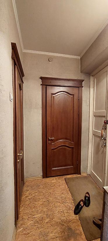 Межкомнатная дверь из массива дерева с коробкой и наличниками - at lalafo.kg Межкомнатная дверь из массива дерева с коробкой и наличниками -