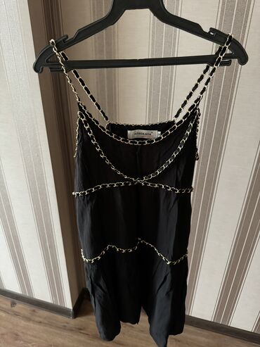 черное красивое короткое платье: Повседневное платье, Лето, Короткая модель