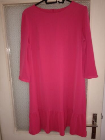 zara tigrasta haljina: Pink haljina pise 44, ali je velicina 42. Polu obim grudi 50 cm