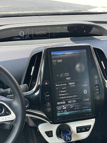 byd e1: Toyota Prius: 2019 г., 1.8 л, Гибрид — 8