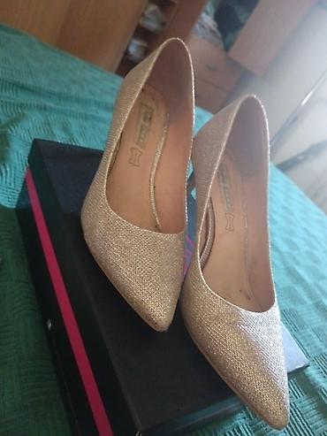 starke patike: Buffalo Shoes – elegantne ženske štikle. Ocuvane - Model: klasične — 2
