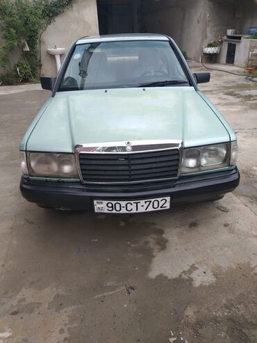 w202 suretler qutusu: Mercedes-Benz 190 (W201): 1.8 l | 1992 il Sedan