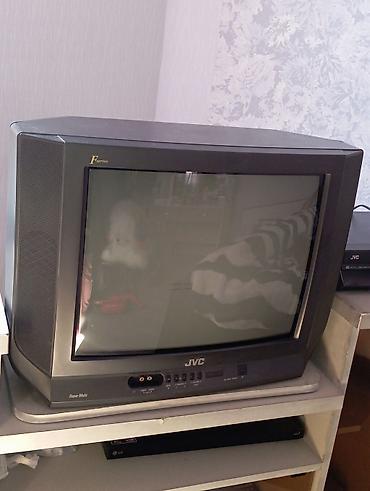 ikinci el tv satış: Təcili ucuz qiymətə satılır. TV və TV altlığı. Ünvan Binəqədi — 2