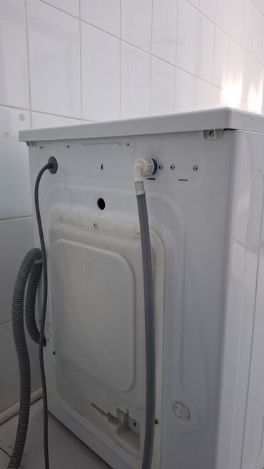 Paltaryuyan maşınlar: Paltaryuyan maşın 8 kq, İşlənmiş, Avtomat, Qurutma var, Kredit yoxdur, Ünvandan götürmə