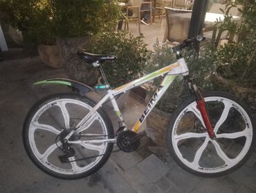Şəhər velosipedləri: Yeni Şəhər velosipedi Adidas, 26", sürətlərin sayı: 21, Pulsuz çatdırılma