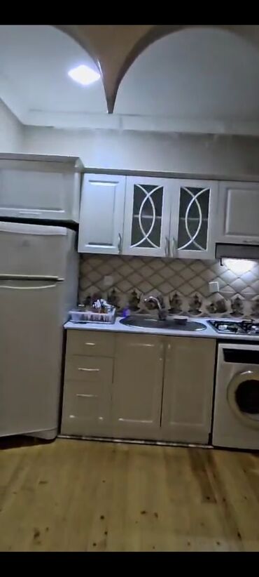 Uzunmüddətli kirayə evlər: 68 kv. m, 2 otaqlı, İşıq, Su, Kanalizasiya — 12