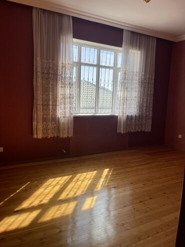 Həyət evləri və villaların satışı: Məhsul: Şəxsi ev/interyer Təsvir: - İki mərtəbəli ev interyeri: geniş -da lalafo.az — 5 Həyət evləri və villaların satışı: Məhsul: Şəxsi ev/interyer Təsvir: - İki mərtəbəli ev interyeri: geniş — 5