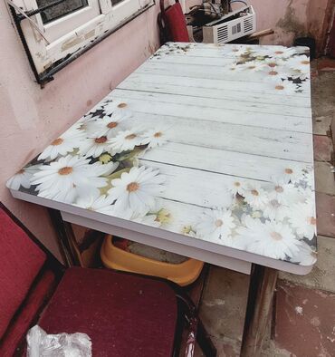 heyet stollari: Qonaq masası, İşlənmiş, Açılan, Dördbucaq masa, Türkiyə