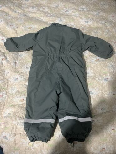 игрушки пони: Брендовый комбинезон H&M Для 3-2 годиков почти новый За 4000 сом