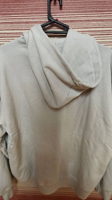 Svitşotlar: Orijinal ZARA hudi. Ölçüsü - M. Oversize modeldir. Hədiyyə olunub — 15