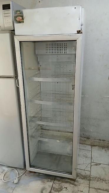 Vitrin soyuducu yaxsi veziyetde isleyir 250 azn baki(catdirilma
