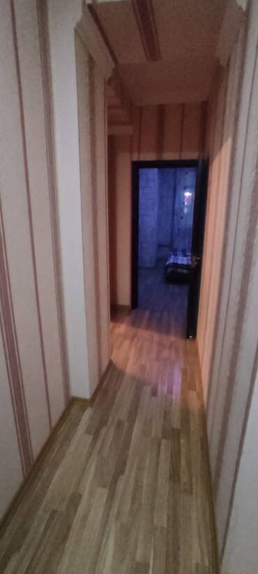 Uzunmüddətli kirayə mənzillər: Masazirda qurtuluş 93de5 mertebeli binanın 3-cu mərtəbəsində yerləşən — 2