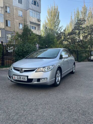 машина в ош: Honda Civic: 2008 г., 1.8 л, Автомат, Бензин, Седан