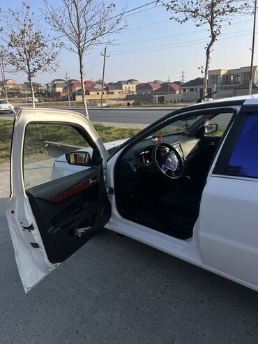 Iran Khodro: Iran Khodro : 1.7 l | 2019 il 210000 km Sedan — 7